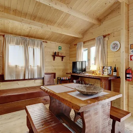 Mimosa Village - Turismo De Natureza * מורטגואה